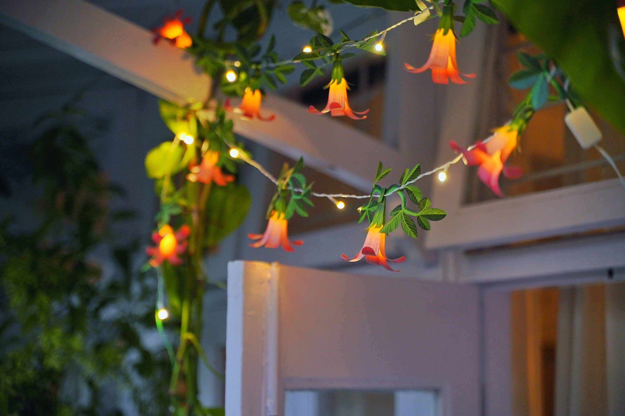 floral fairy lights to make glowing torans... really pretty decor for festivals or parties